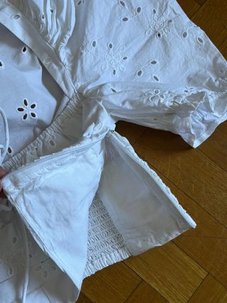 Blusa blanca bordada