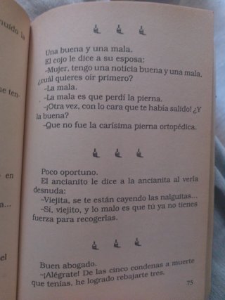 Libro de chistes y diccionario. Español -Latín.