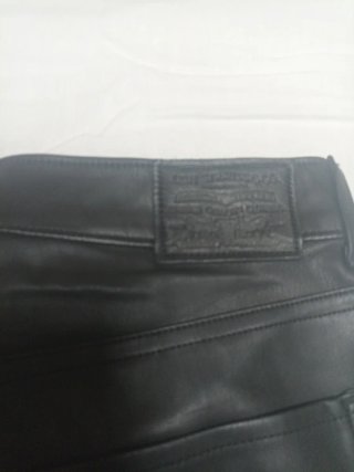 Pantalones Piel Levi's Talla M