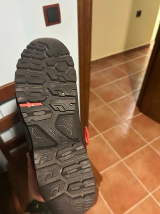 Botas de montaña Quechua negras