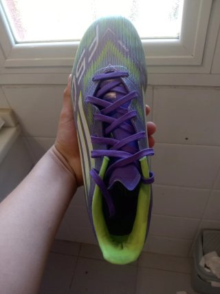 Adidas F50 Moradas y Amarillas Talla 40