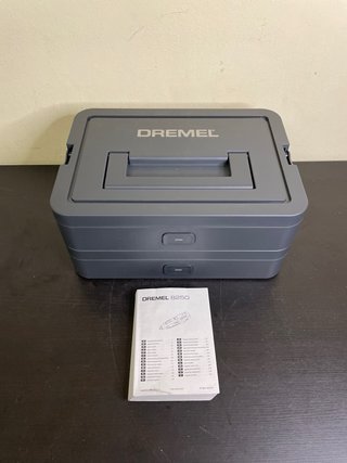 Dremel 8250 Herramienta Rotativa Inalámbrica