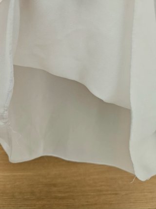 Blusa Stradivarius blanca volantes