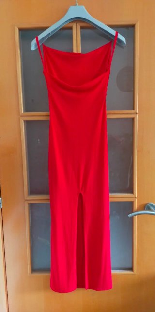 VESTIDO ROJO LARGO DE TIRANTES Talla S