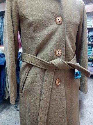 Abrigo vintage Camel con cinturón
