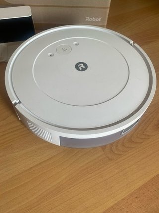 Robot aspirador Roomba Combo Essential
