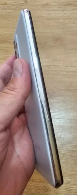 Samsung Galaxy A52 S 5G plata y blanco.
