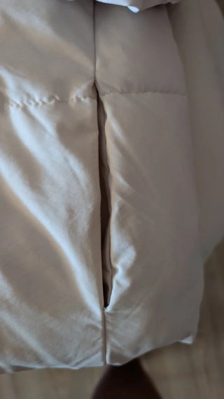 Cazadora acolchada Bershka beige