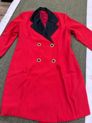 Vestido estilo smoking rojo y negro