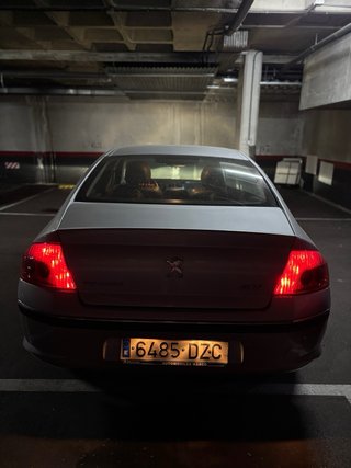 Peugeot 407