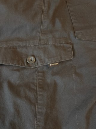 Pantalón pirata Quechua gris