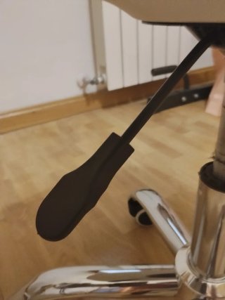 Silla de oficina con ruedas plateada