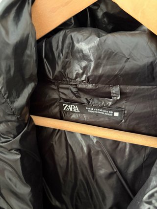 Chaqueta Zara Negra Plumas Capucha