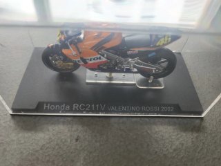 Moto Honda RC211V Valentino Rossi 2002