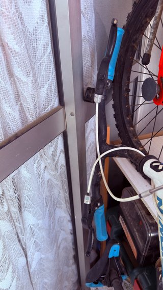 Bicicleta blanca B-twin