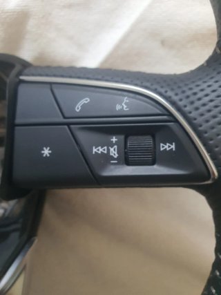Volante Audi Q3 S line 2020 novo