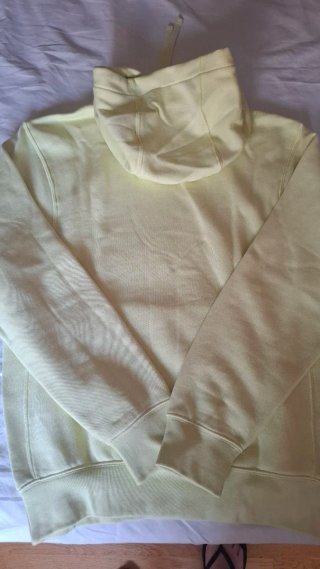 Sudadera Nike con capucha amarilla