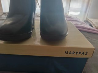 Botines negros piel tacón Marypaz talla 36
