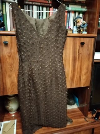 Vestido de fiesta marrón
