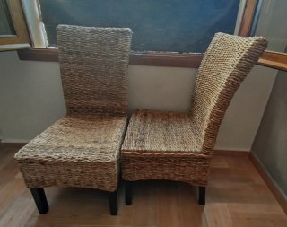 Conjunto de 4 sillas de fibra tejida