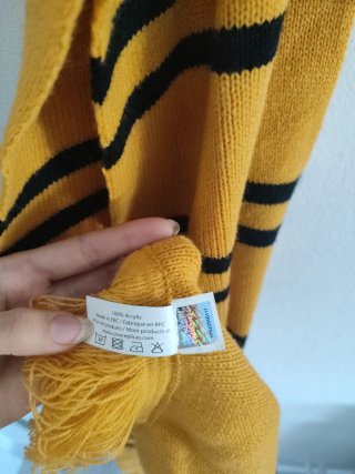 Bufanda Oficial Hufflepuff Warner Bros