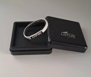 Pulsera Lotus Cuero Blanco y Plata