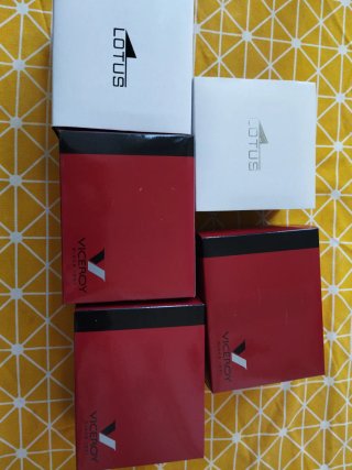 LOTE  5 CAJAS  LOTUS Y VICEROY 15 EUROS