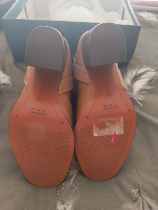 Botín tacón piel marrón talla 36