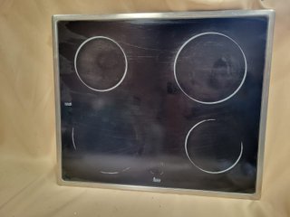 Horno y Placa Vitrocerámica Teka