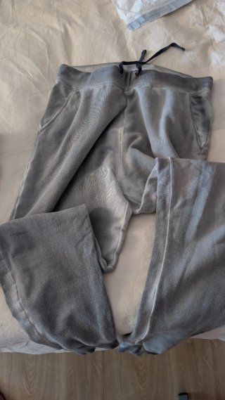 Pantalones grises de chándal. Linea yoga