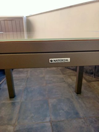 Mesa extensible Naterial cristal y metal