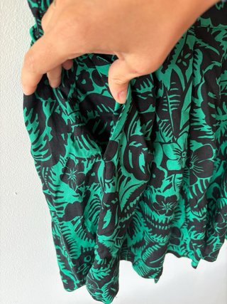 Falda corta Stradivarius M floral verde