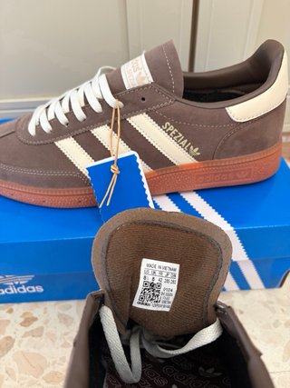 Adidas Spezial Marrones y Beige