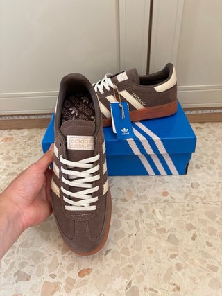 Adidas Spezial Marrones y Beige