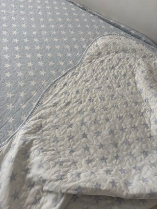 Colcha reversible con estrellas