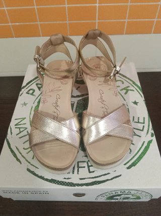 Sandalias Panama Jack piel doradas T37