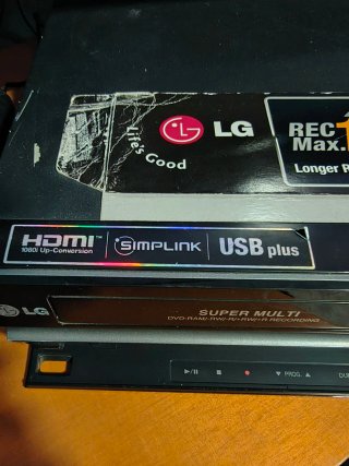 Reproductor VHS DVD CD HDMI 1080 LG