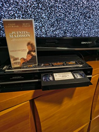 Reproductor VHS DVD CD HDMI 1080 LG