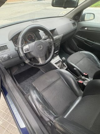 Opel Astra 2004