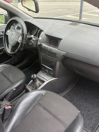 Opel Astra 2004