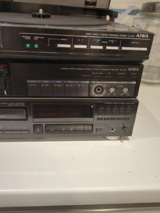 Cadena Hi-Fi Aiwa y Sony Negra