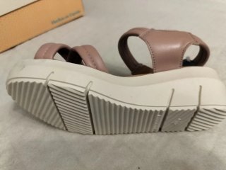 Sandalias piel rosa nude, plantilla súper cómoda