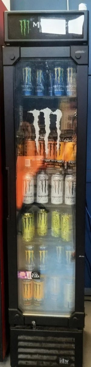 Nevera expositora Monster Energy con cerradura
