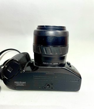 Minolta Dynax 300si probada y funcionando.