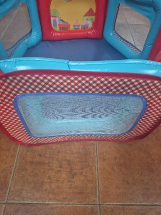 Parque infantil hexagonal
