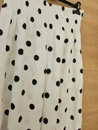 Pantalones Zara lunares blancos y negros