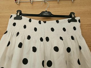 Pantalones Zara lunares blancos y negros