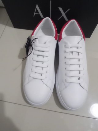 Zapatillas Armani Exchange Blancas y Rojas
