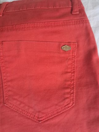 Shorts Stradivarius rojos