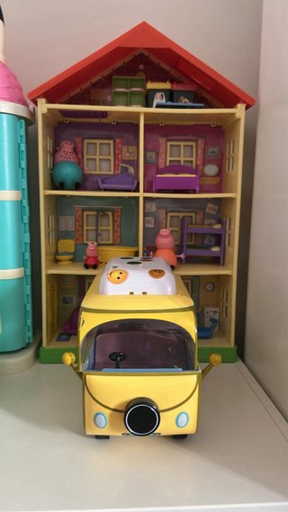 Casa Peppa Pig, camión basura y figuras